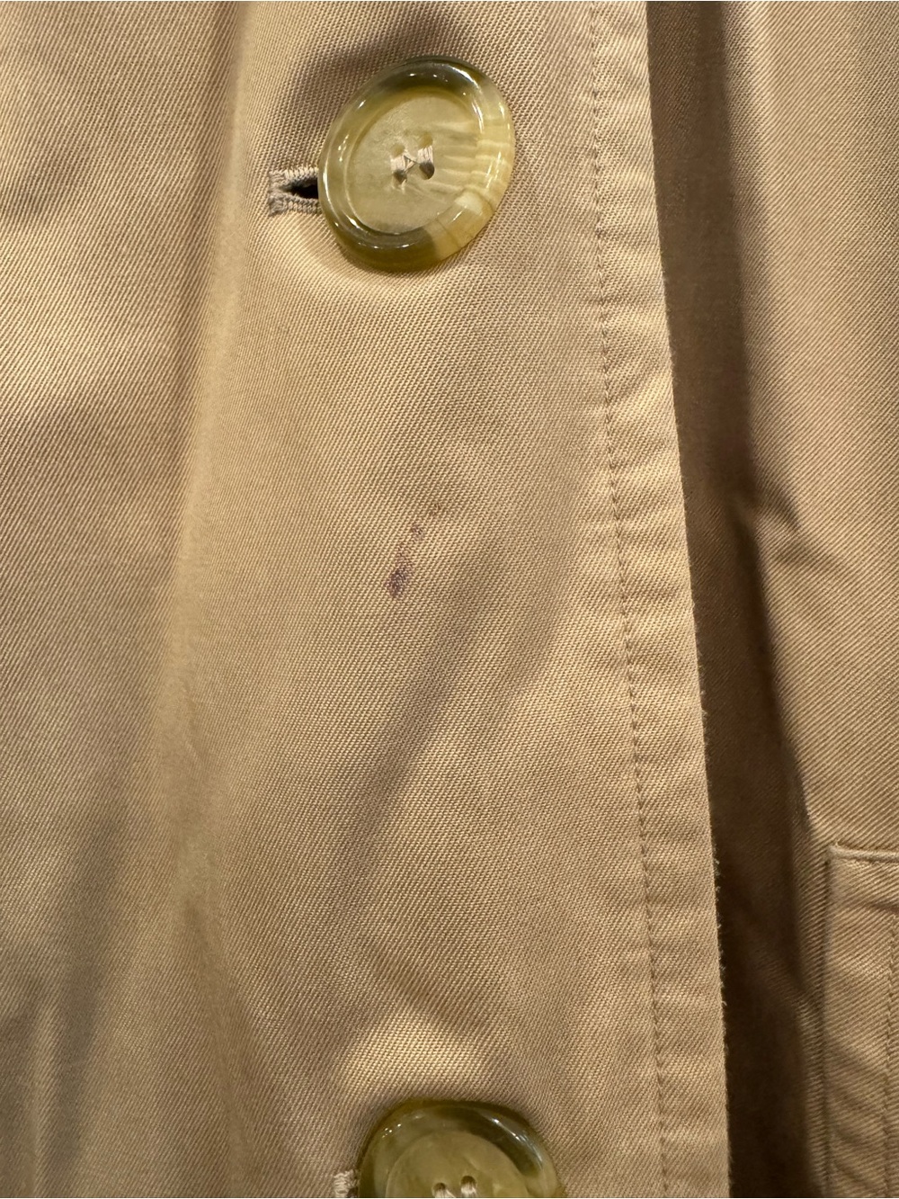 Incredible vintage Burberry Men's Beige Double-Breasted Trench Coat - Picture 3 of 14
